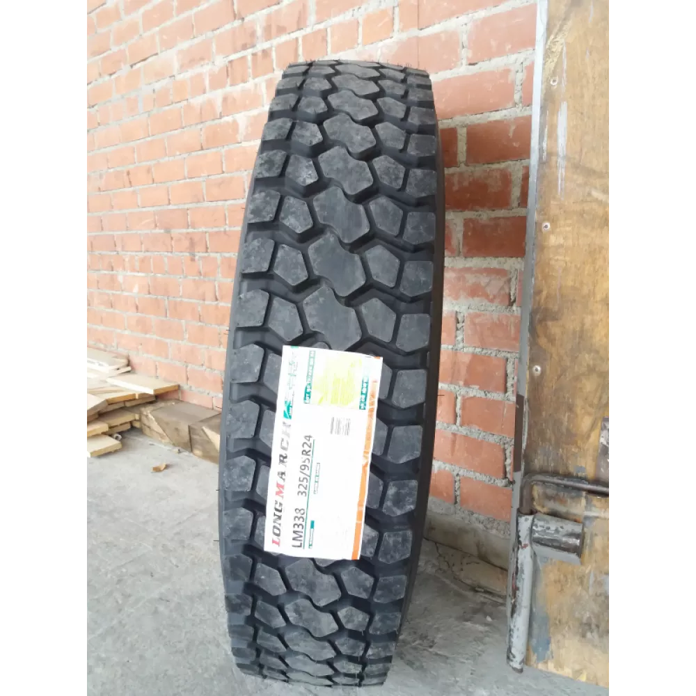 Грузовая шина 325/95 R24 Long March LM-338 22PR в Верхней Туре