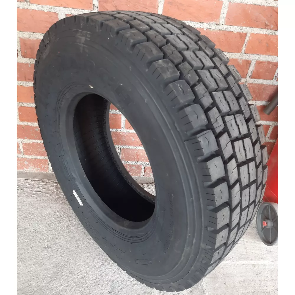 Грузовая шина 305/70 R19,5 Long March LM-329 18PR в Верхней Туре